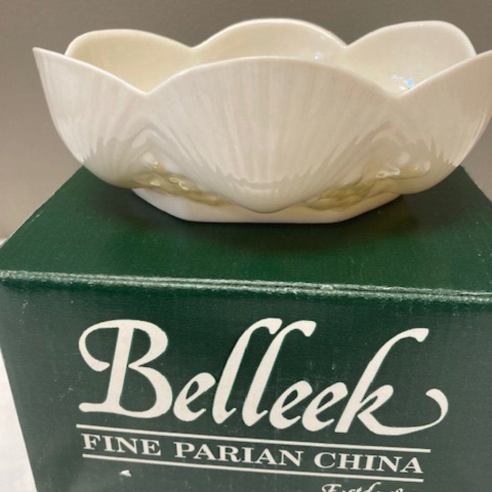 Belleek Pottery Bowl Shell Lustre Coral